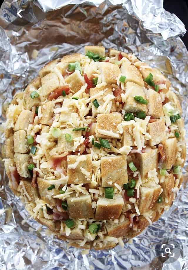 bacon cheddar bread for plan a party with appetizeer and drinks